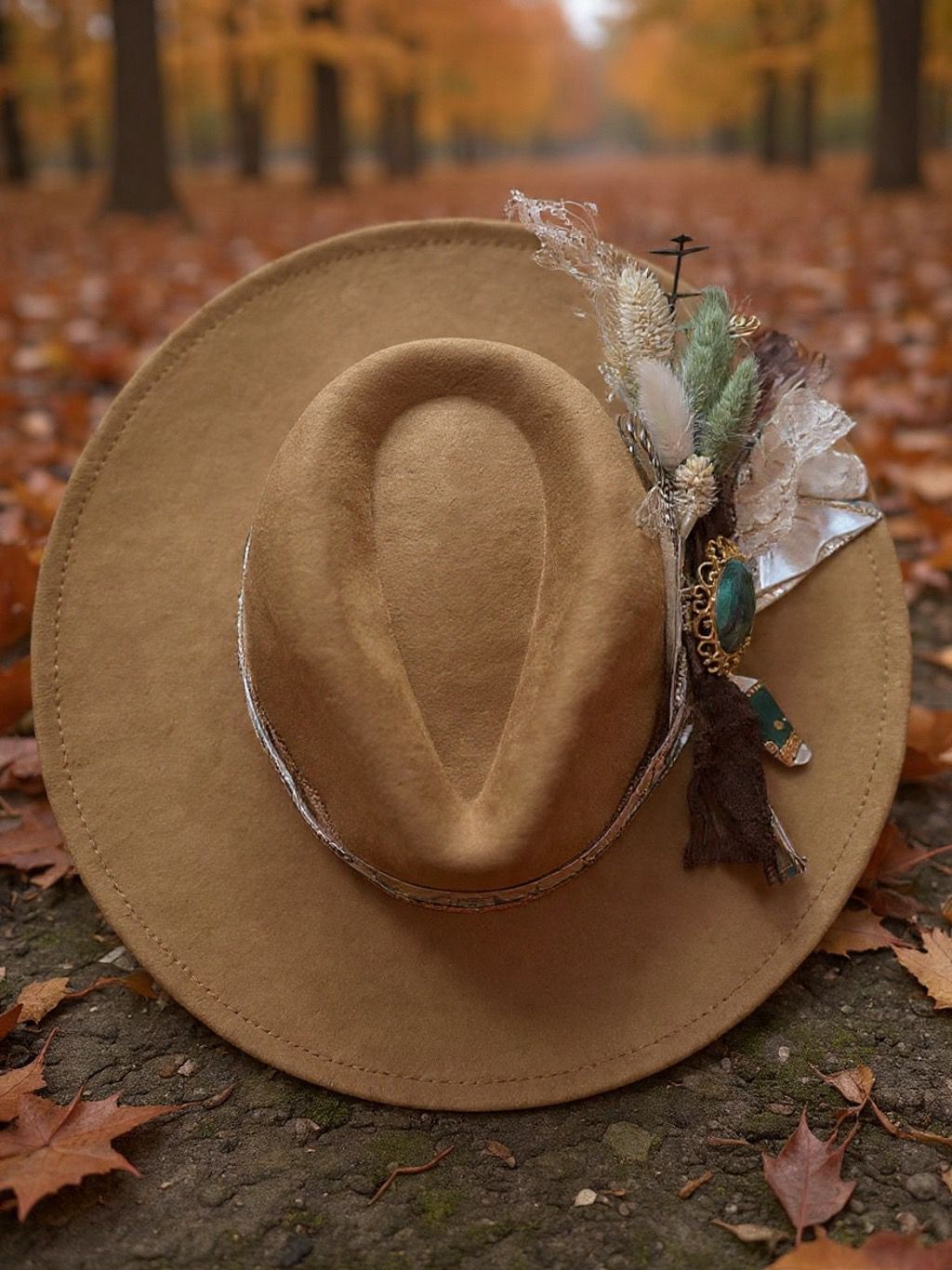 Country Chic Élite: The Hat That Says 'I'm a Boss'