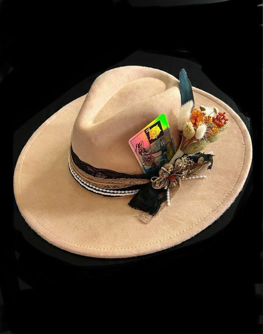 Champagne Supernova - The Hat That'll Leave Them Gasping
